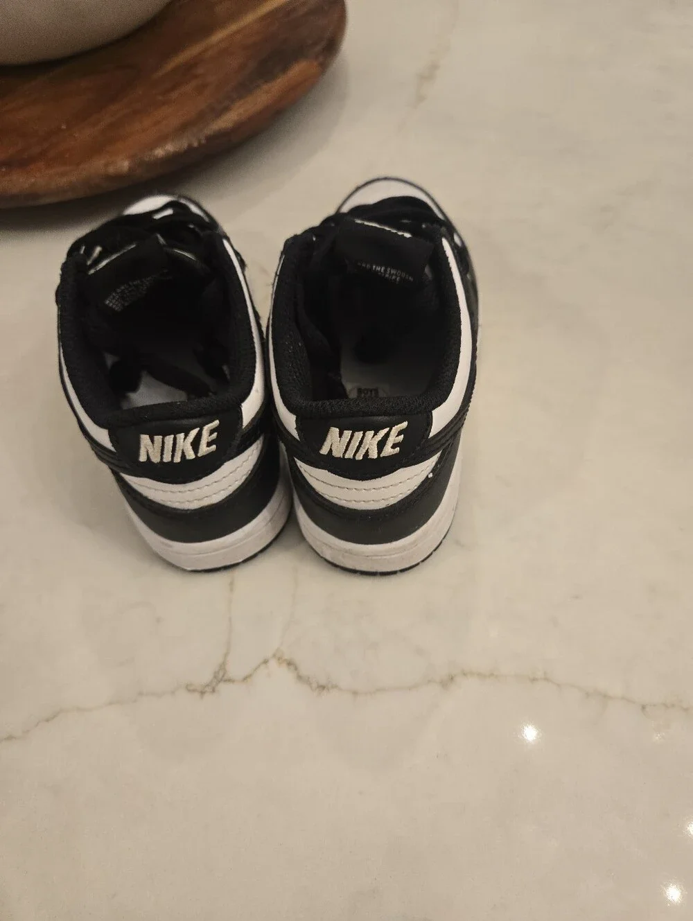 Nike Kids Low-Top Sneakers - Black & White 11c